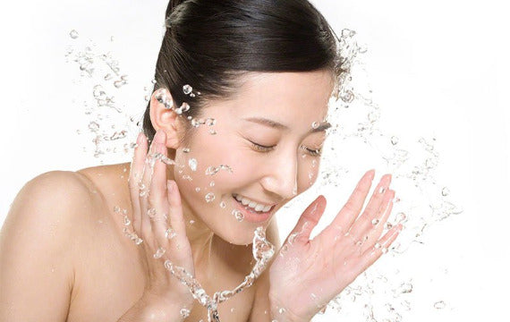 Should you wash your face with cold water?